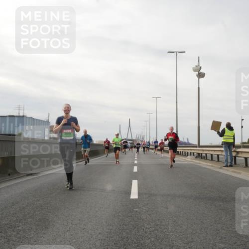 03.10.2025 - Köhlbrandbrückenlauf Matties Gatica Varas http://msf.ph/oto/9189595 03.10.2025 15:58:45 Position 3  meine-sportfotos.de