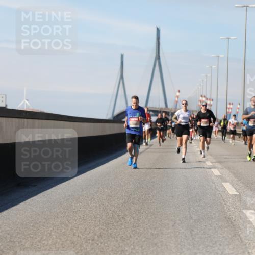 03.10.2025 - Köhlbrandbrückenlauf Yannick Fuchs http://msf.ph/oto/9189600 03.10.2025 11:49:15 Position 3  meine-sportfotos.de