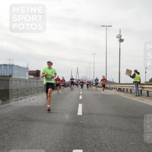 03.10.2025 - Köhlbrandbrückenlauf Matties Gatica Varas http://msf.ph/oto/9189612 03.10.2025 15:58:49 Position 3  meine-sportfotos.de