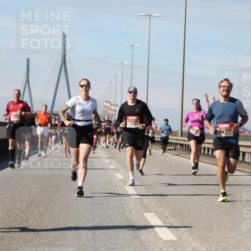 03.10.2025 - Köhlbrandbrückenlauf Yannick Fuchs http://msf.ph/oto/9189646 03.10.2025 11:49:20 Position 3 6720 meine-sportfotos.de