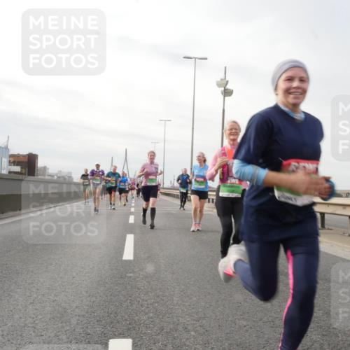 03.10.2025 - Köhlbrandbrückenlauf Matties Gatica Varas http://msf.ph/oto/9189648 03.10.2025 15:58:57 Position 3  meine-sportfotos.de