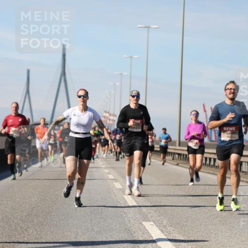 03.10.2025 - Köhlbrandbrückenlauf Yannick Fuchs http://msf.ph/oto/9189649 03.10.2025 11:49:20 Position 3 6720, 432 meine-sportfotos.de