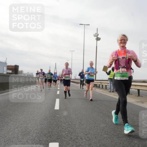 03.10.2025 - Köhlbrandbrückenlauf Matties Gatica Varas http://msf.ph/oto/9189650 03.10.2025 15:58:57 Position 3 8028 meine-sportfotos.de