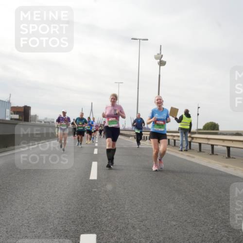 03.10.2025 - Köhlbrandbrückenlauf Matties Gatica Varas http://msf.ph/oto/9189652 03.10.2025 15:58:58 Position 3  meine-sportfotos.de