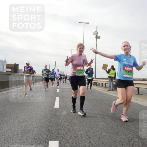 03.10.2025 - Köhlbrandbrückenlauf Matties Gatica Varas http://msf.ph/oto/9189655 03.10.2025 15:58:59 Position 3 7639, 7792 meine-sportfotos.de