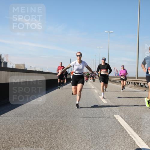 03.10.2025 - Köhlbrandbrückenlauf Yannick Fuchs http://msf.ph/oto/9189674 03.10.2025 11:49:22 Position 3  meine-sportfotos.de