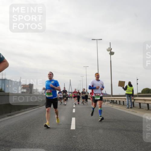 03.10.2025 - Köhlbrandbrückenlauf Matties Gatica Varas http://msf.ph/oto/9189675 03.10.2025 15:59:03 Position 3  meine-sportfotos.de
