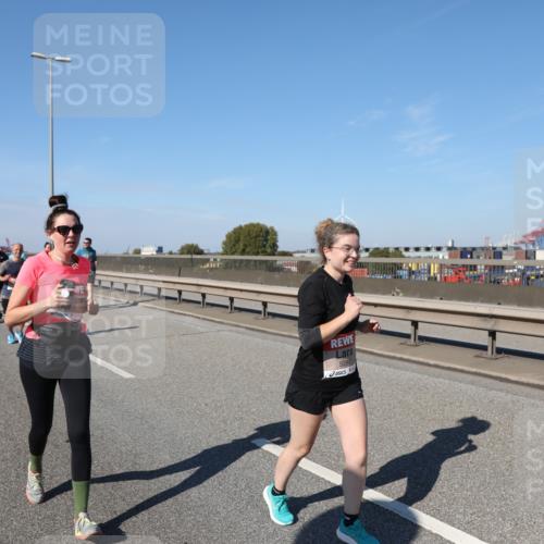 03.10.2025 - Köhlbrandbrückenlauf Yannick Fuchs http://msf.ph/oto/9189676 03.10.2025 12:09:31 Position 3 5289 meine-sportfotos.de