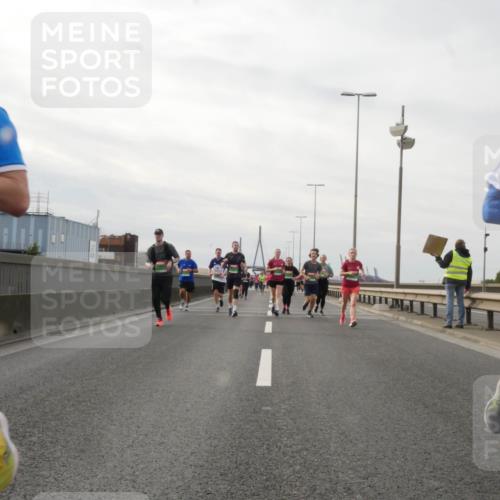03.10.2025 - Köhlbrandbrückenlauf Matties Gatica Varas http://msf.ph/oto/9189682 03.10.2025 15:59:04 Position 3 7864 meine-sportfotos.de