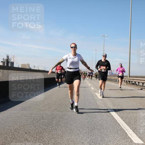 03.10.2025 - Köhlbrandbrückenlauf Yannick Fuchs http://msf.ph/oto/9189685 03.10.2025 11:49:22 Position 3  meine-sportfotos.de