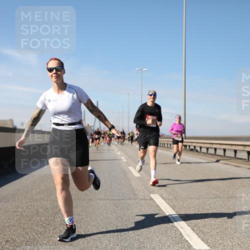 03.10.2025 - Köhlbrandbrückenlauf Yannick Fuchs http://msf.ph/oto/9189694 03.10.2025 11:49:23 Position 3 4327 meine-sportfotos.de