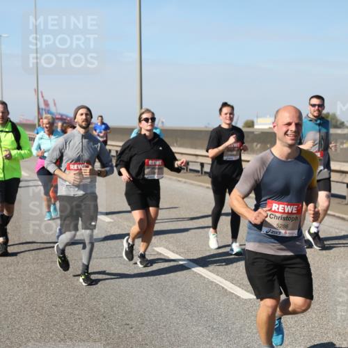 03.10.2025 - Köhlbrandbrückenlauf Yannick Fuchs http://msf.ph/oto/9189702 03.10.2025 12:09:33 Position 3 5286 meine-sportfotos.de