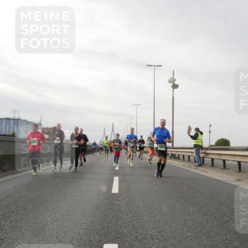 03.10.2025 - Köhlbrandbrückenlauf Matties Gatica Varas http://msf.ph/oto/9189721 03.10.2025 15:59:13 Position 3  meine-sportfotos.de