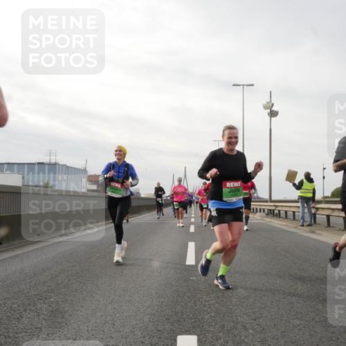 03.10.2025 - Köhlbrandbrückenlauf Matties Gatica Varas http://msf.ph/oto/9189748 03.10.2025 15:59:19 Position 3 3032, 7454 meine-sportfotos.de