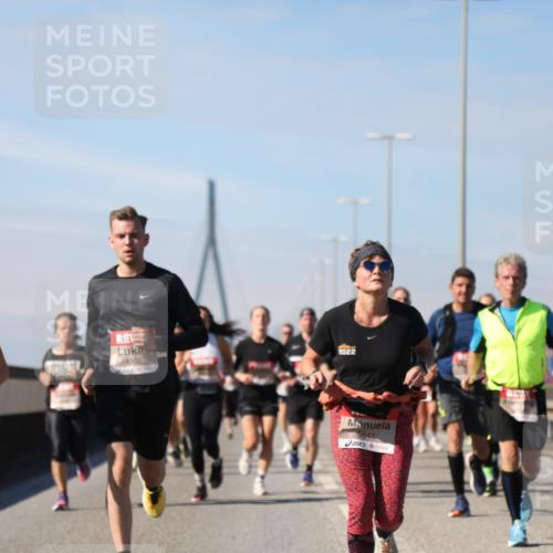 03.10.2025 - Köhlbrandbrückenlauf Yannick Fuchs http://msf.ph/oto/9189759 03.10.2025 11:49:31 Position 3 642, 4302, 2022, 5641 meine-sportfotos.de