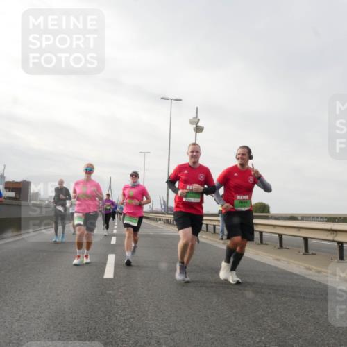 03.10.2025 - Köhlbrandbrückenlauf Matties Gatica Varas http://msf.ph/oto/9189760 03.10.2025 15:59:21 Position 3  meine-sportfotos.de