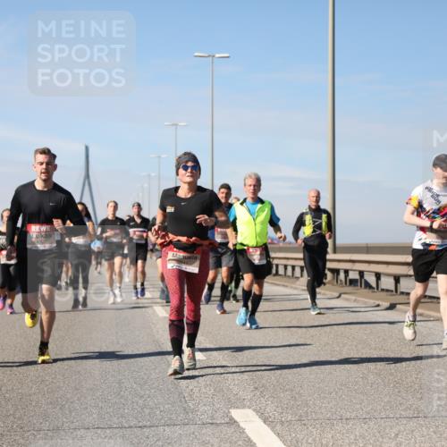 03.10.2025 - Köhlbrandbrückenlauf Yannick Fuchs http://msf.ph/oto/9189763 03.10.2025 11:49:31 Position 3 4302, 6427, 022 meine-sportfotos.de