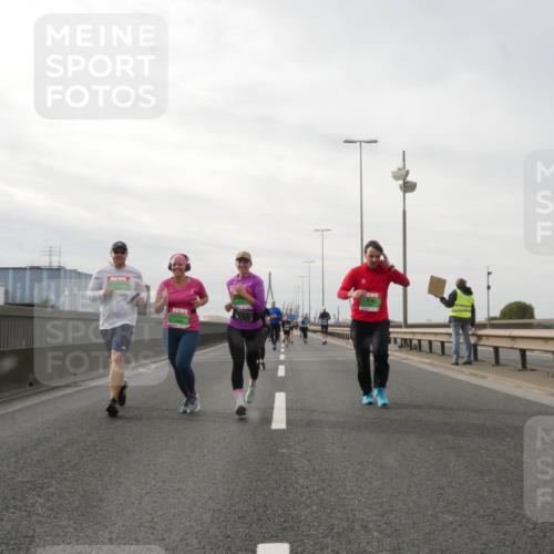 03.10.2025 - Köhlbrandbrückenlauf Matties Gatica Varas http://msf.ph/oto/9189775 03.10.2025 15:59:24 Position 3  meine-sportfotos.de