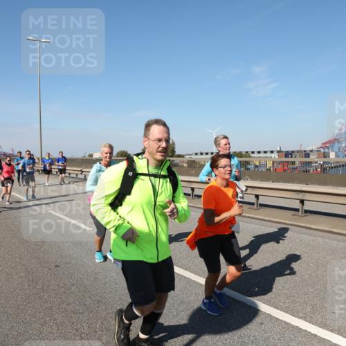 03.10.2025 - Köhlbrandbrückenlauf Yannick Fuchs http://msf.ph/oto/9189781 03.10.2025 12:09:37 Position 3  meine-sportfotos.de