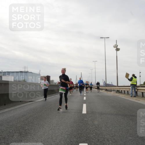 03.10.2025 - Köhlbrandbrückenlauf Matties Gatica Varas http://msf.ph/oto/9189787 03.10.2025 15:59:27 Position 3  meine-sportfotos.de