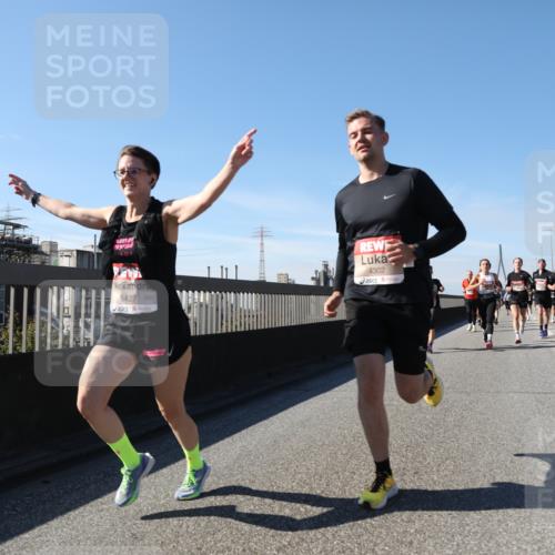 03.10.2025 - Köhlbrandbrückenlauf Yannick Fuchs http://msf.ph/oto/9189789 03.10.2025 11:49:33 Position 3  meine-sportfotos.de