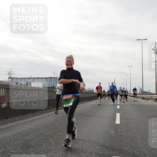 03.10.2025 - Köhlbrandbrückenlauf Matties Gatica Varas http://msf.ph/oto/9189791 03.10.2025 15:59:28 Position 3  meine-sportfotos.de