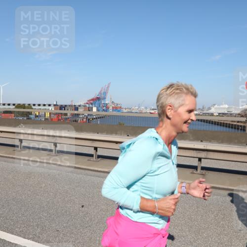 03.10.2025 - Köhlbrandbrückenlauf Yannick Fuchs http://msf.ph/oto/9189805 03.10.2025 12:09:39 Position 3  meine-sportfotos.de