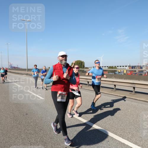 03.10.2025 - Köhlbrandbrückenlauf Yannick Fuchs http://msf.ph/oto/9189825 03.10.2025 12:09:40 Position 3  meine-sportfotos.de