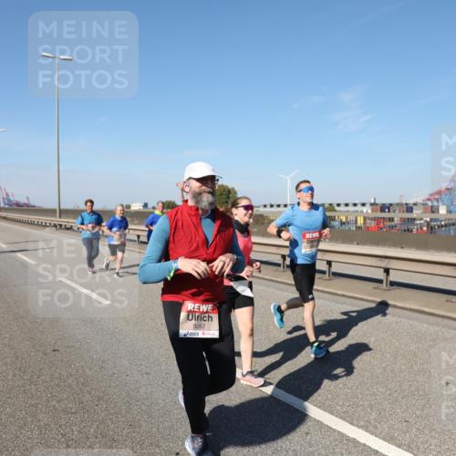 03.10.2025 - Köhlbrandbrückenlauf Yannick Fuchs http://msf.ph/oto/9189830 03.10.2025 12:09:40 Position 3 5057 meine-sportfotos.de