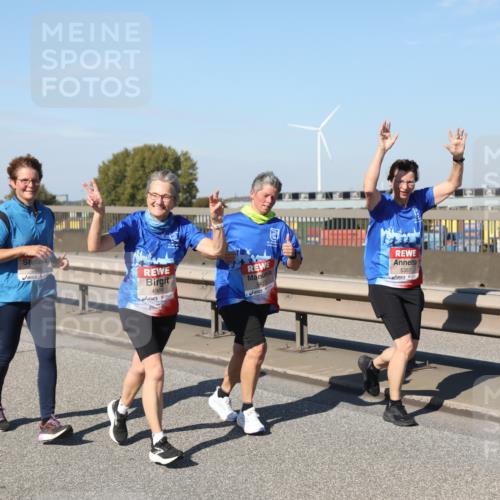 03.10.2025 - Köhlbrandbrückenlauf Yannick Fuchs http://msf.ph/oto/9189858 03.10.2025 12:09:42 Position 3 4966, 5357 meine-sportfotos.de