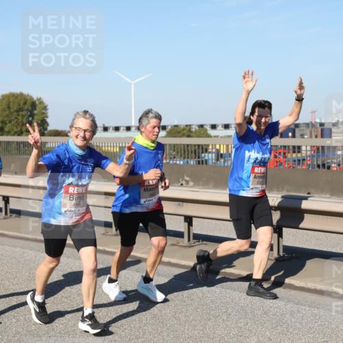 03.10.2025 - Köhlbrandbrückenlauf Yannick Fuchs http://msf.ph/oto/9189866 03.10.2025 12:09:42 Position 3 5598, 542, 4966, 5357 meine-sportfotos.de