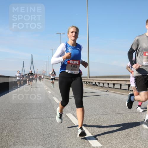 03.10.2025 - Köhlbrandbrückenlauf Yannick Fuchs http://msf.ph/oto/9189915 03.10.2025 11:49:41 Position 3 6510, 5096 meine-sportfotos.de