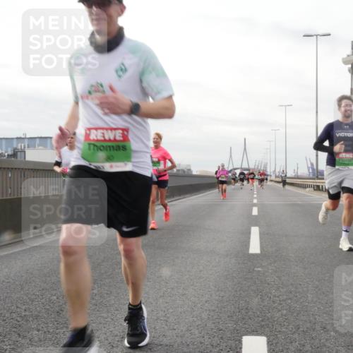 03.10.2025 - Köhlbrandbrückenlauf Matties Gatica Varas http://msf.ph/oto/9189928 03.10.2025 16:00:03 Position 3  meine-sportfotos.de