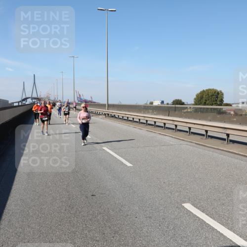 03.10.2025 - Köhlbrandbrückenlauf Yannick Fuchs http://msf.ph/oto/9189935 03.10.2025 12:09:48 Position 3  meine-sportfotos.de