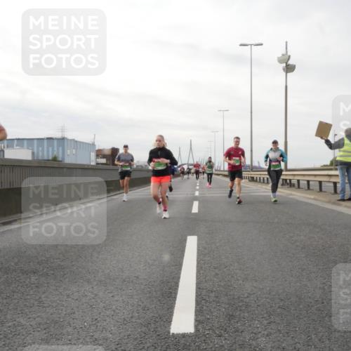 03.10.2025 - Köhlbrandbrückenlauf Matties Gatica Varas http://msf.ph/oto/9189938 03.10.2025 16:00:12 Position 3  meine-sportfotos.de