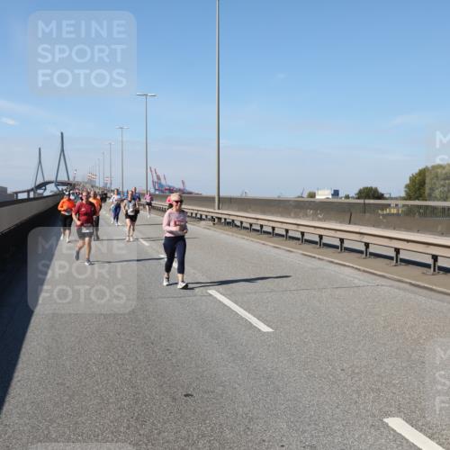 03.10.2025 - Köhlbrandbrückenlauf Yannick Fuchs http://msf.ph/oto/9189940 03.10.2025 12:09:48 Position 3  meine-sportfotos.de