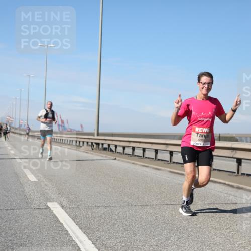 03.10.2025 - Köhlbrandbrückenlauf Yannick Fuchs http://msf.ph/oto/9189946 03.10.2025 11:49:43 Position 3 5963 meine-sportfotos.de