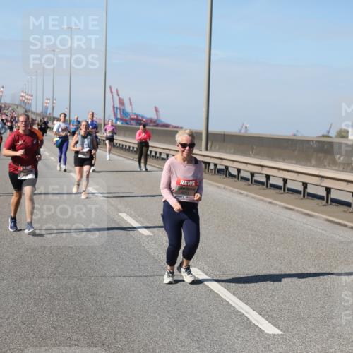 03.10.2025 - Köhlbrandbrückenlauf Yannick Fuchs http://msf.ph/oto/9189948 03.10.2025 12:09:49 Position 3 5238 meine-sportfotos.de
