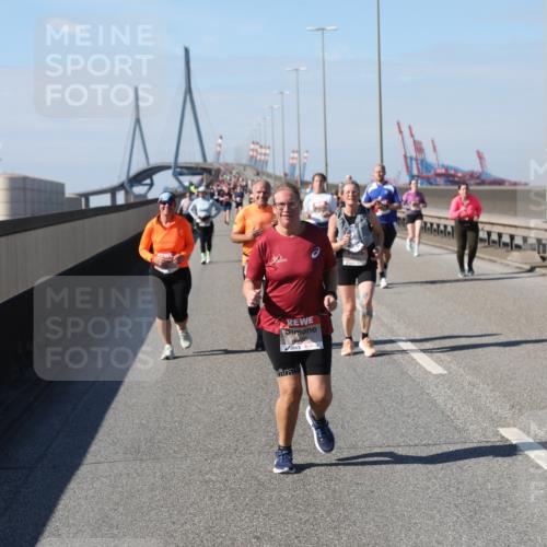 03.10.2025 - Köhlbrandbrückenlauf Yannick Fuchs http://msf.ph/oto/9189983 03.10.2025 12:09:51 Position 3  meine-sportfotos.de