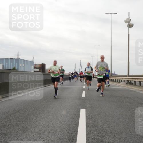 03.10.2025 - Köhlbrandbrückenlauf Matties Gatica Varas http://msf.ph/oto/9190010 03.10.2025 16:00:33 Position 3  meine-sportfotos.de