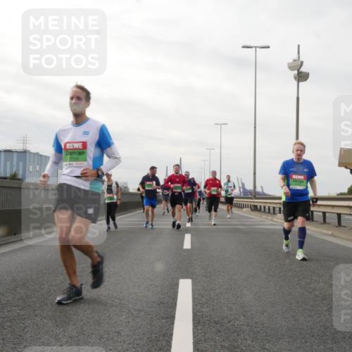 03.10.2025 - Köhlbrandbrückenlauf Matties Gatica Varas http://msf.ph/oto/9190031 03.10.2025 16:00:39 Position 3 7383 meine-sportfotos.de