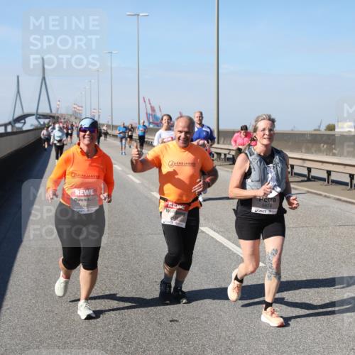 03.10.2025 - Köhlbrandbrückenlauf Yannick Fuchs http://msf.ph/oto/9190048 03.10.2025 12:09:55 Position 3 6574, 4440 meine-sportfotos.de