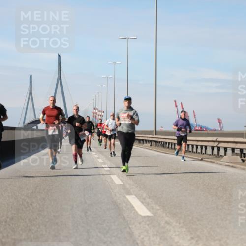 03.10.2025 - Köhlbrandbrückenlauf Yannick Fuchs http://msf.ph/oto/9190051 03.10.2025 11:49:52 Position 3  meine-sportfotos.de