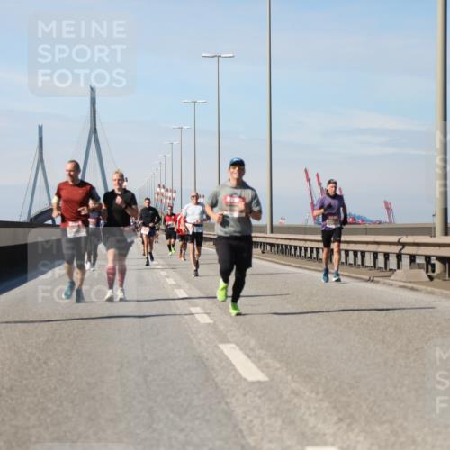 03.10.2025 - Köhlbrandbrückenlauf Yannick Fuchs http://msf.ph/oto/9190057 03.10.2025 11:49:52 Position 3  meine-sportfotos.de