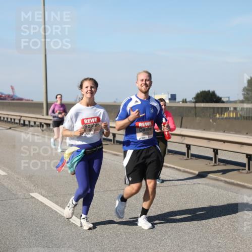 03.10.2025 - Köhlbrandbrückenlauf Yannick Fuchs http://msf.ph/oto/9190088 03.10.2025 12:09:58 Position 3 6072 meine-sportfotos.de
