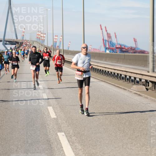 03.10.2025 - Köhlbrandbrückenlauf Yannick Fuchs http://msf.ph/oto/9190108 03.10.2025 11:49:57 Position 3  meine-sportfotos.de