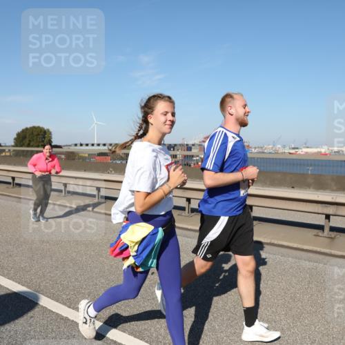 03.10.2025 - Köhlbrandbrückenlauf Yannick Fuchs http://msf.ph/oto/9190137 03.10.2025 12:10:00 Position 3  meine-sportfotos.de