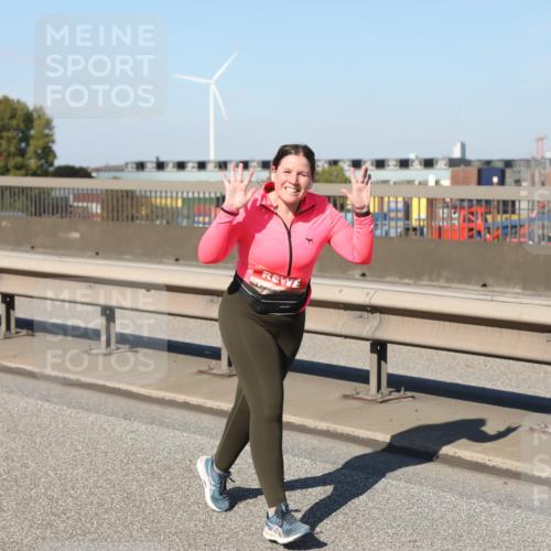 03.10.2025 - Köhlbrandbrückenlauf Yannick Fuchs http://msf.ph/oto/9190148 03.10.2025 12:10:00 Position 3  meine-sportfotos.de