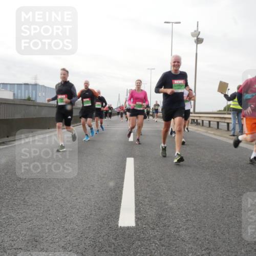 03.10.2025 - Köhlbrandbrückenlauf Matties Gatica Varas http://msf.ph/oto/9190153 03.10.2025 16:01:07 Position 3  meine-sportfotos.de