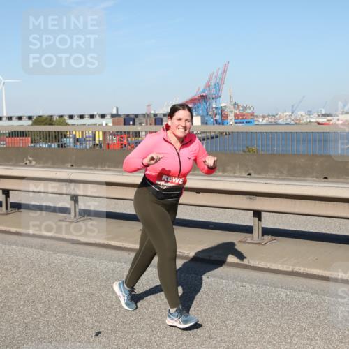 03.10.2025 - Köhlbrandbrückenlauf Yannick Fuchs http://msf.ph/oto/9190164 03.10.2025 12:10:01 Position 3  meine-sportfotos.de